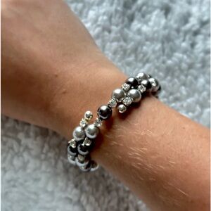 Vintage Pearl Bracelet With Silver Accents